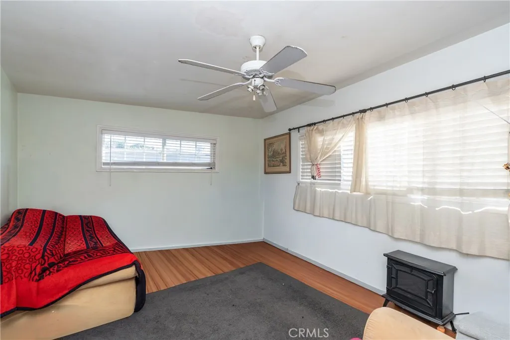 9421 Dearborn, South Gate, California 90280 home-pic-52